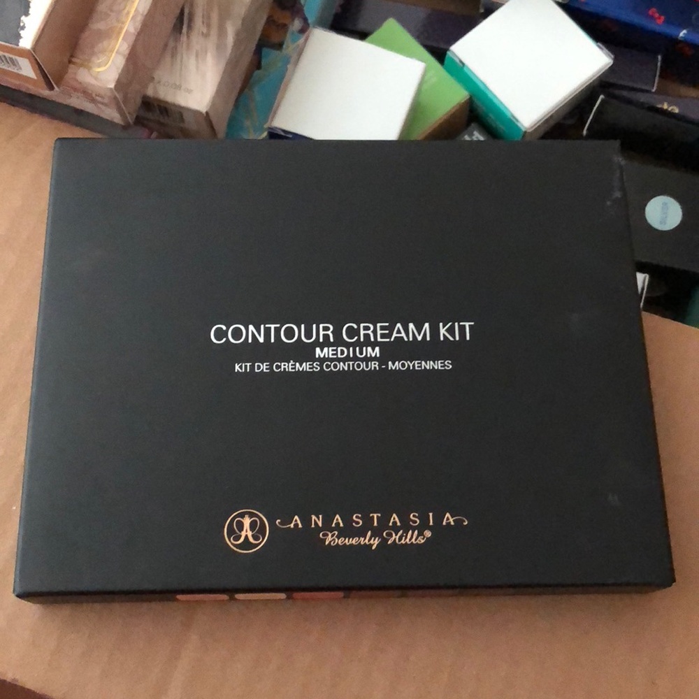 Anastasia Beverly Hills Contour cream kit - medium